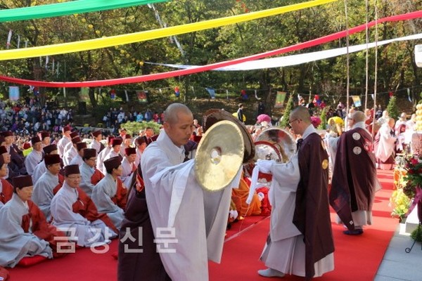 Hàn Quốc: Chùm ảnh Khánh thành Đại Bảo tháp Ngọc Phật khát vọng Hòa bình thống nhất đất nước