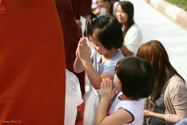 Myanmar: Chùm ảnh 10 nghìn chư Tăng diễu hành xung quanh Cố đô Phật giáo Mandalay