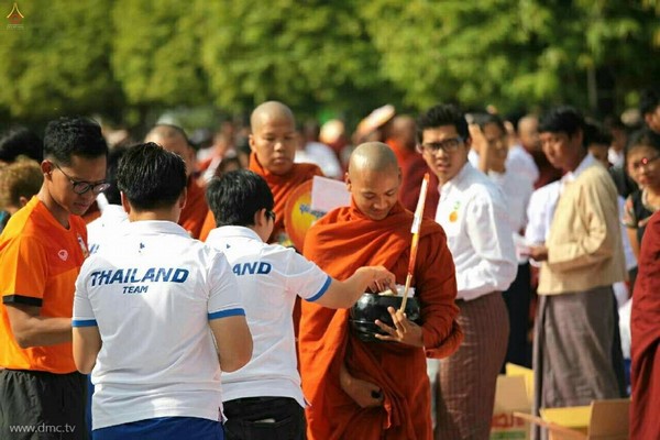 Myanmar: Chùm ảnh 10 nghìn chư Tăng diễu hành xung quanh Cố đô Phật giáo Mandalay