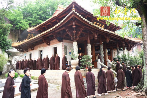 Trung Quốc: Pháp hội Địa Tạng báo hiếu ân tại Vạn Thạch Liên tự, Hạ Môn