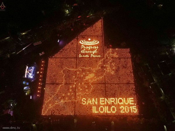 Philippines: Thiền viện Middleway, Thái Lan phối hợp với Tp Iloilo tổ chức thắp sáng hòa bình