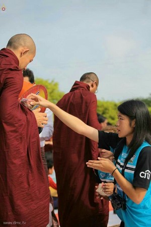 Myanmar: Chùm ảnh 10 nghìn chư Tăng diễu hành xung quanh Cố đô Phật giáo Mandalay