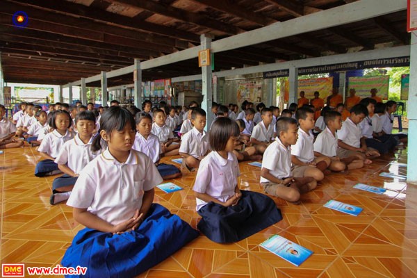 Thái Lan: Ngôi trường tiểu học làng áp dụng Tam quy - Ngũ giới, phát triển Đạo đức