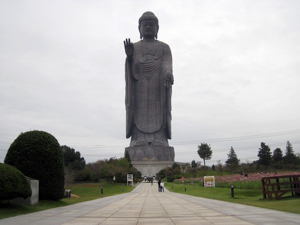 Chùm ảnh Đại tượng Phật A Di Đà Japan một trong những pho tượng lớn nhất thế giới