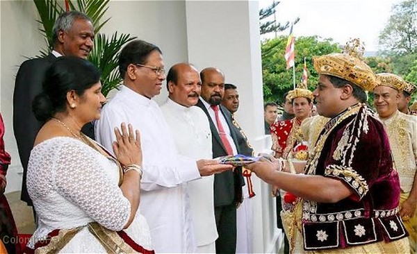 Tổng thống Sri Lanka vui mừng lễ hội Esala Perahera thành công viên mãn
