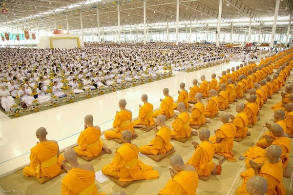 Thái Lan: Chùm ảnh cúng dường thuốc chuyên dụng cho chư Tăng