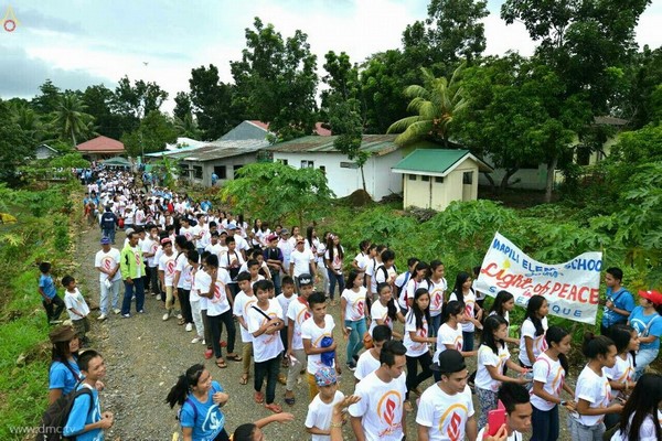 Philippines: Thiền viện Middleway, Thái Lan phối hợp với Tp Iloilo tổ chức thắp sáng hòa bình