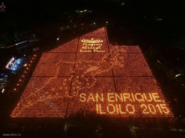 Philippines: Thiền viện Middleway, Thái Lan phối hợp với Tp Iloilo tổ chức thắp sáng hòa bình