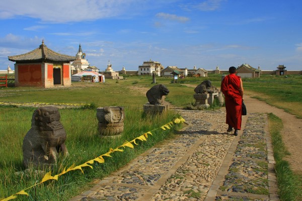 Mông Cổ: Ngôi Già lam Cổ tự Erdene Zuu tuyệt đẹp