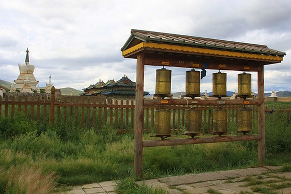 Mông Cổ: Ngôi Già lam Cổ tự Erdene Zuu tuyệt đẹp