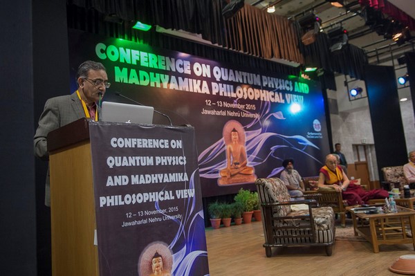 Hội đàm Vật lý Lượng tử và Triết học Trung Quán luận tại Đại học Jawaharlal Nehru, Ấn Độ