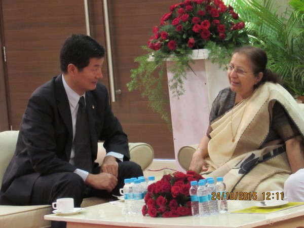 Ấn Độ: Thủ tướng Tây Tạng chia sẻ “Hội thảo quốc tế Hòa hợp tôn giáo - Phúc lợi của nhân loại”.