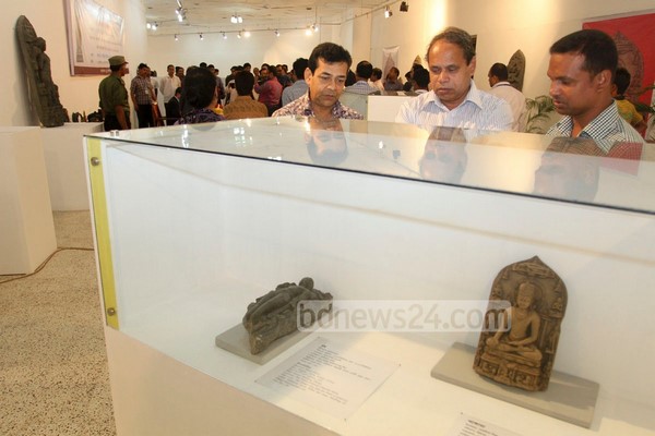 Chùm ảnh Triển lãm tác phẩm điêu khắc Phật giáo tại Bảo tàng Quốc gia Bangladesh