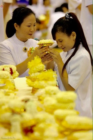 Thái Lan: Chùm ảnh Lễ tưởng niệm 98 năm ngày Thiền sư Phra Mongkhonthepmuni ngộ đạo