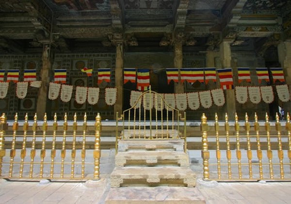 Danh lam Cổ Tự Dalada Maligawa Quốc bảo Sri Lanka