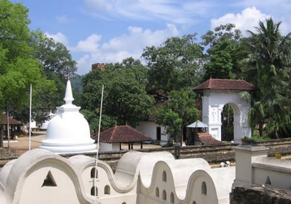 Danh lam Cổ Tự Dalada Maligawa Quốc bảo Sri Lanka