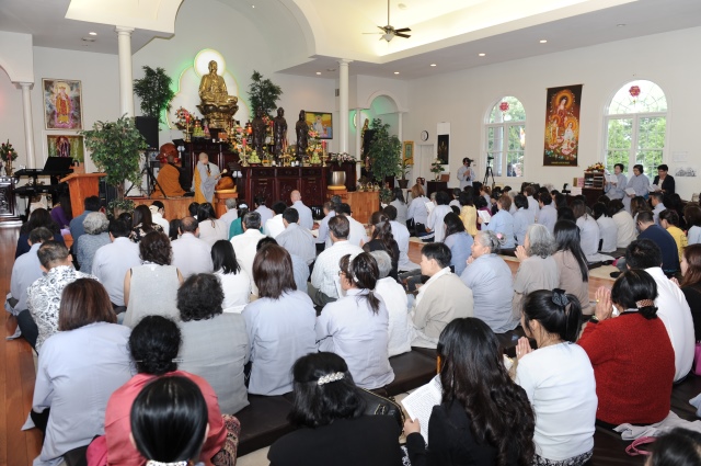 Hoa Kỳ: Lễ Vu Lan 2015 và triển lãm ảnh chùa Việt Nam tại chùa An Lạc - Indiana