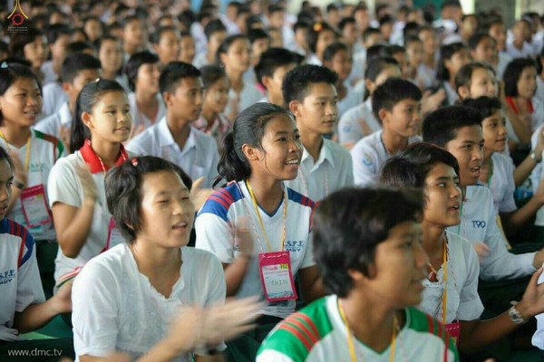 Myanmar: Chùm ảnh chuẩn bị 10 nghìn vị Tăng diễu hành vị trí hình ảnh đẹp ấn tượng