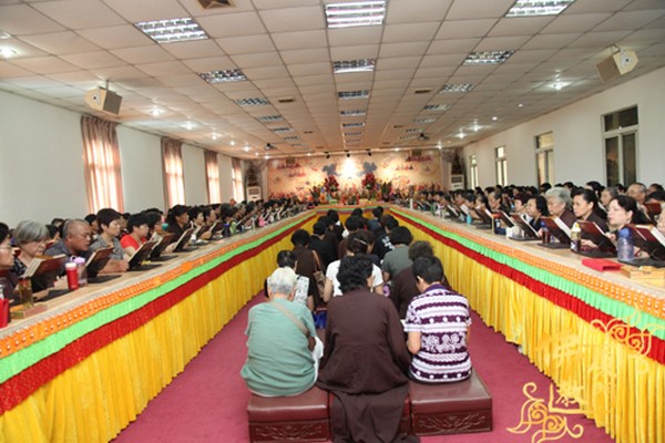 Trung Quốc: Hổ Khê Nham Tự long trọng tổ chức Pháp hội Địa Tạng Trung nguyên Phổ độ Báo ân