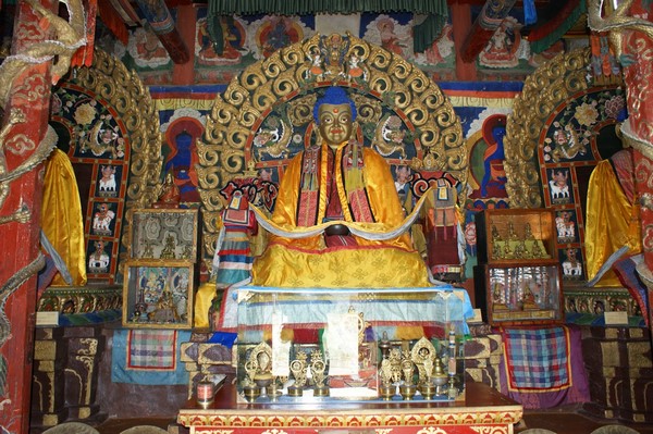 Mông Cổ: Ngôi Già lam Cổ tự Erdene Zuu tuyệt đẹp