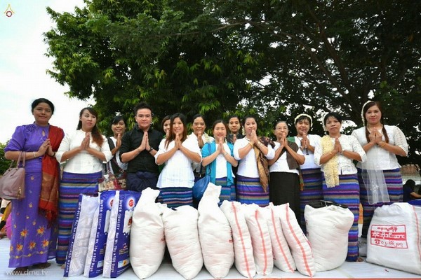 Myanmar: Chùm ảnh 10 nghìn chư Tăng diễu hành xung quanh Cố đô Phật giáo Mandalay