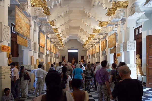 Danh lam Cổ Tự Dalada Maligawa Quốc bảo Sri Lanka