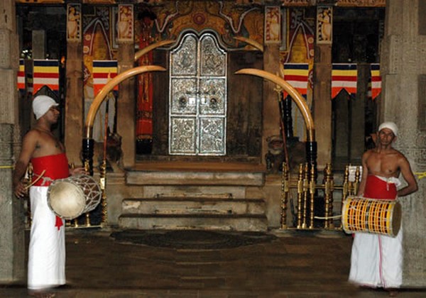 Danh lam Cổ Tự Dalada Maligawa Quốc bảo Sri Lanka