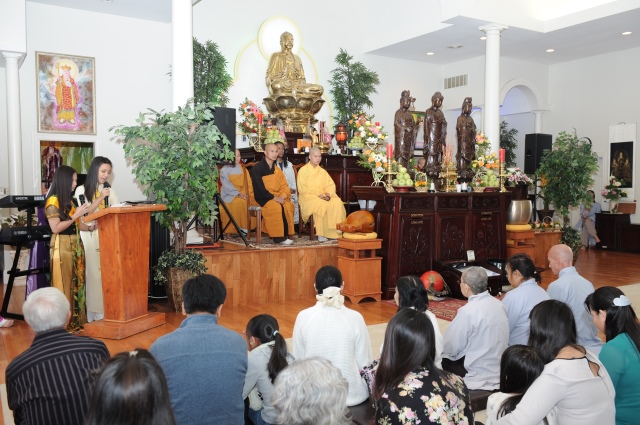 Hoa Kỳ: Lễ Vu Lan 2015 và triển lãm ảnh chùa Việt Nam tại chùa An Lạc - Indiana