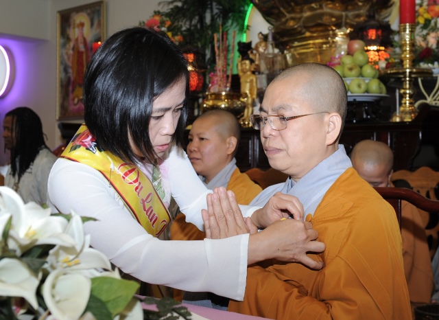 Hoa Kỳ: Lễ Vu Lan 2015 và triển lãm ảnh chùa Việt Nam tại chùa An Lạc - Indiana