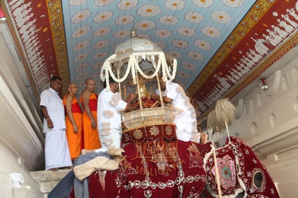 Danh lam Cổ Tự Dalada Maligawa Quốc bảo Sri Lanka