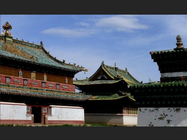 Mông Cổ: Ngôi Già lam Cổ tự Erdene Zuu tuyệt đẹp