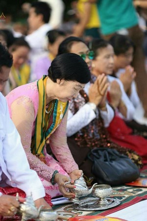 Myanmar: Chùm ảnh 10 nghìn chư Tăng diễu hành xung quanh Cố đô Phật giáo Mandalay