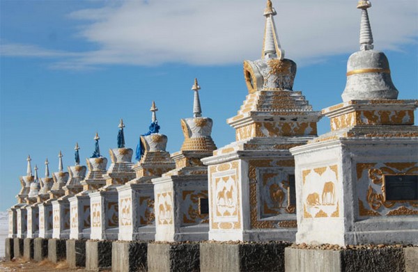 Mông Cổ: Ngôi Già lam Cổ tự Erdene Zuu tuyệt đẹp