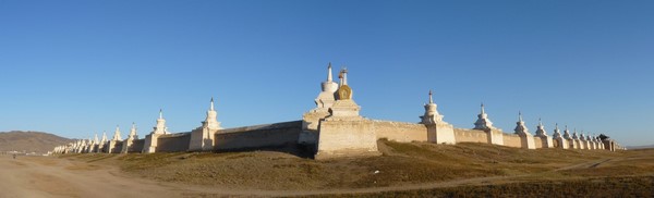 Mông Cổ: Ngôi Già lam Cổ tự Erdene Zuu tuyệt đẹp