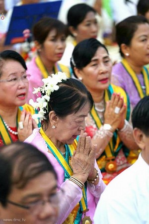Myanmar: Chùm ảnh 10 nghìn chư Tăng diễu hành xung quanh Cố đô Phật giáo Mandalay
