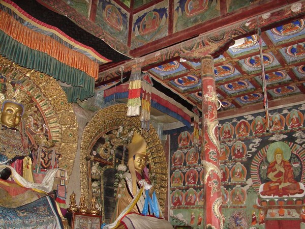 Mông Cổ: Ngôi Già lam Cổ tự Erdene Zuu tuyệt đẹp