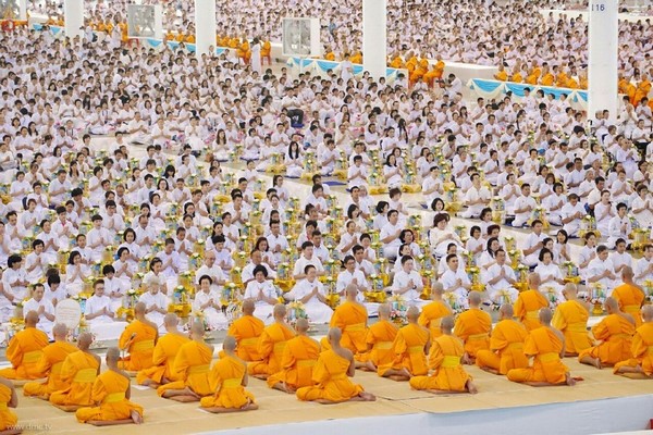 Thái Lan: Chùm ảnh cúng dường thuốc chuyên dụng cho chư Tăng