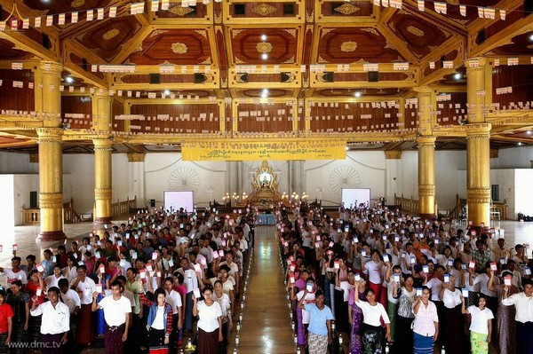 Myanmar: Chùm ảnh chuẩn bị 10 nghìn vị Tăng diễu hành vị trí hình ảnh đẹp ấn tượng