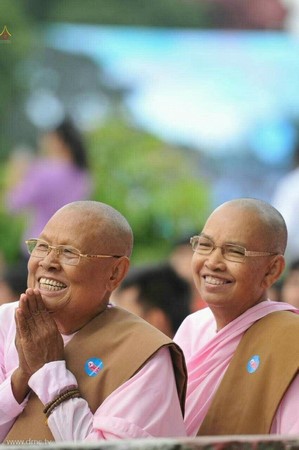 Myanmar: Chùm ảnh 10 nghìn chư Tăng diễu hành xung quanh Cố đô Phật giáo Mandalay