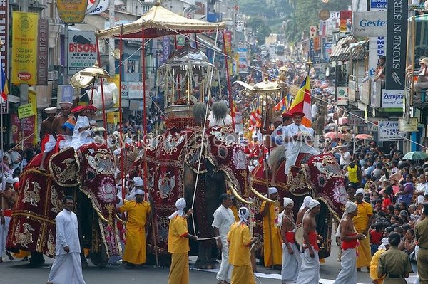 Danh lam Cổ Tự Dalada Maligawa Quốc bảo Sri Lanka
