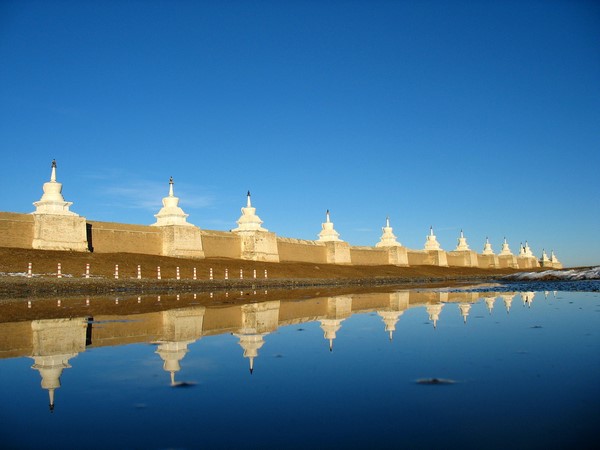 Mông Cổ: Ngôi Già lam Cổ tự Erdene Zuu tuyệt đẹp