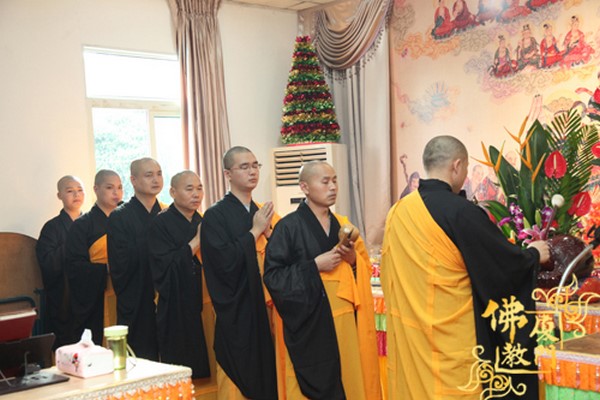 Trung Quốc: Hổ Khê Nham Tự long trọng tổ chức Pháp hội Địa Tạng Trung nguyên Phổ độ Báo ân