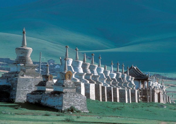 Mông Cổ: Ngôi Già lam Cổ tự Erdene Zuu tuyệt đẹp