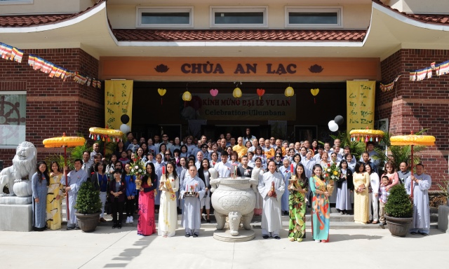 Hoa Kỳ: Lễ Vu Lan 2015 và triển lãm ảnh chùa Việt Nam tại chùa An Lạc - Indiana