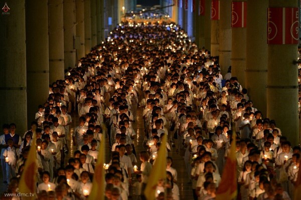 Thái Lan: Chùm ảnh Lễ tưởng niệm 98 năm ngày Thiền sư Phra Mongkhonthepmuni ngộ đạo