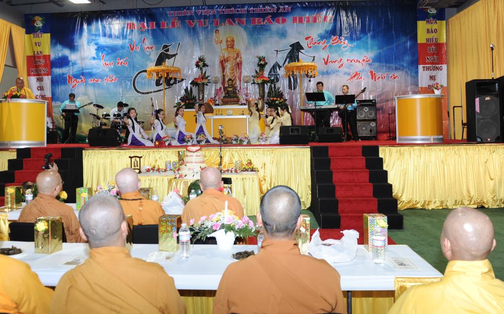 Hội Lệ Vu Lan - Mua Hiếu Hạnh 2015 Do Thiền Viện Thích Thiên Ân, Atlanta (Hoa Kỳ) Tổ Chức