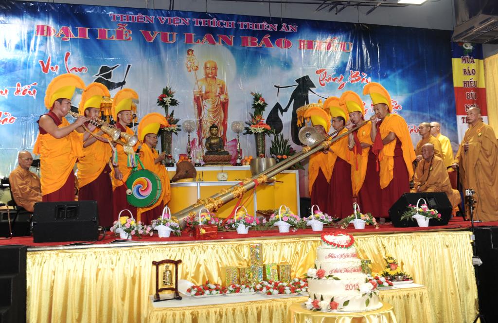 Hội Lệ Vu Lan - Mua Hiếu Hạnh 2015 Do Thiền Viện Thích Thiên Ân, Atlanta (Hoa Kỳ) Tổ Chức