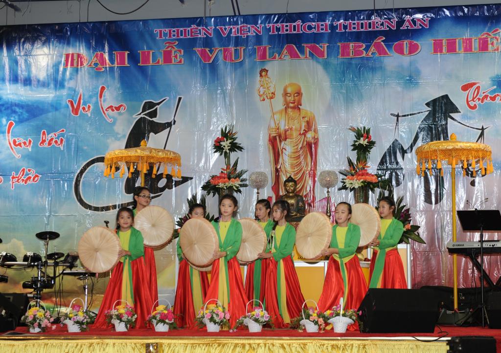 Hội Lệ Vu Lan - Mua Hiếu Hạnh 2015 Do Thiền Viện Thích Thiên Ân, Atlanta (Hoa Kỳ) Tổ Chức