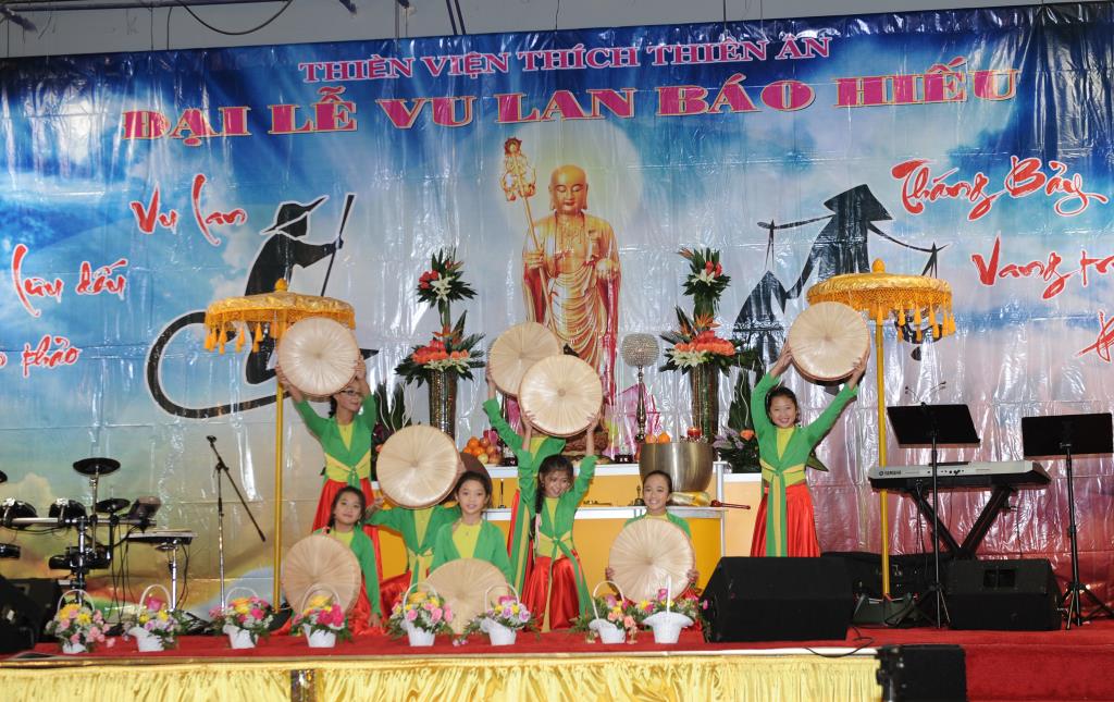 Hội Lệ Vu Lan - Mua Hiếu Hạnh 2015 Do Thiền Viện Thích Thiên Ân, Atlanta (Hoa Kỳ) Tổ Chức