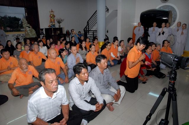 Quỹ Đạo Phật Ngày Nay khánh thành “Nhịp cầu yêu thương 4” và trao quà từ thiện tại Bến Tre